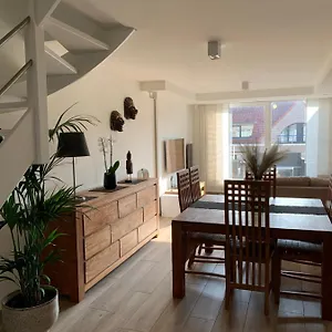 Ozzy 's Place Apartment